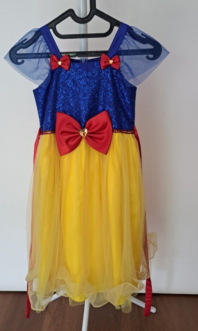 Baju pesta anak, karakter Cinderella