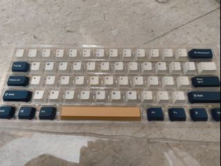 (Category: ) located in . Submitted by TechKeebsAndStuff (Listing ID 1335247486, Image 1). Description: .