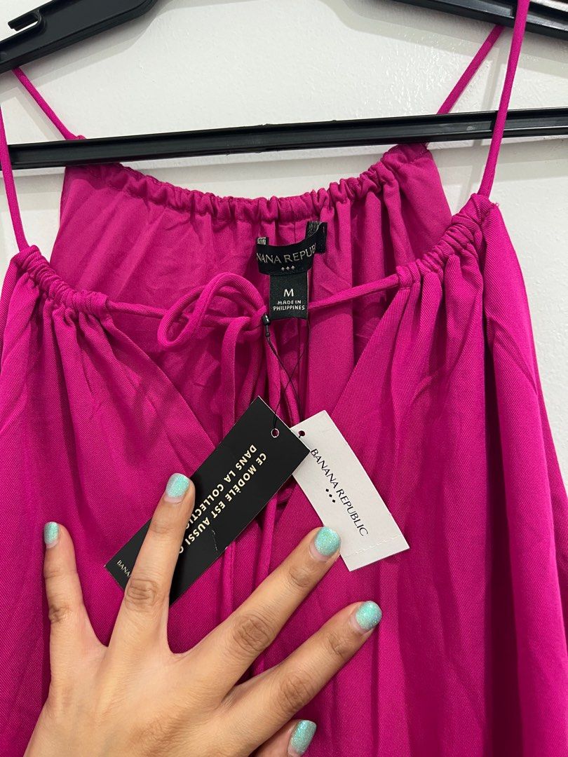 Banana Republic Maxi Dress (Category: Dresses) located in Quezon City. Submitted by d.essentialfinds (Listing ID 1336404690, Image 2). Description: Banana Republic Maxi Dress -size medium -with tag -brand new -rfs: declutter PM me for the exact measurements Negotiable for sure buyers 📍E. Rod. Sr. Ave. , QC.
