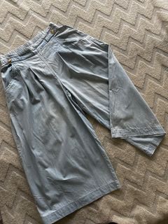 (Category: ) located in . Submitted by closetbylittleprops (Listing ID 1336405730, Image 1). Description: .