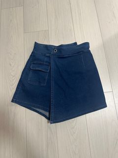 (Category: ) located in . Submitted by thealsy (Listing ID 1336418835, Image 1). Description: .