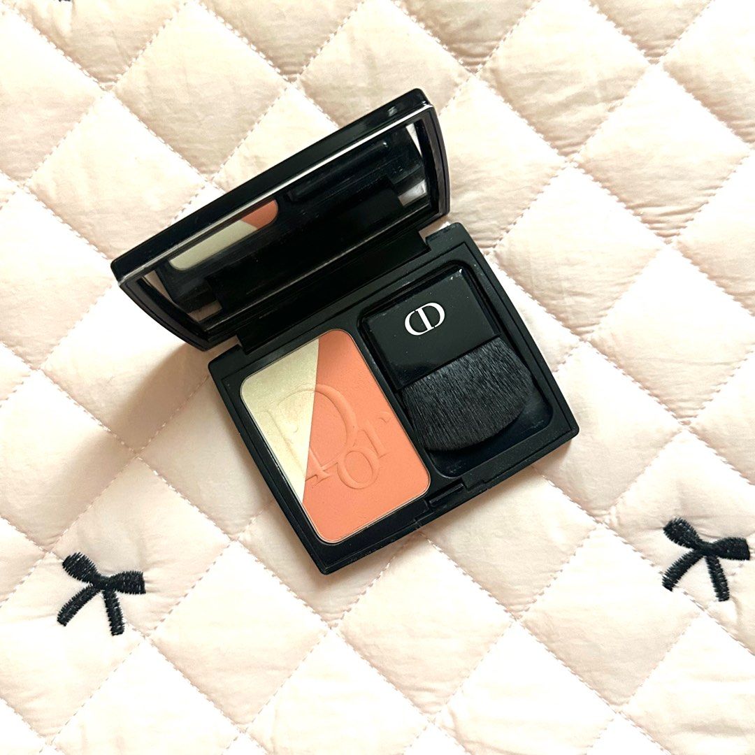 Dior Blush Sculpt - 002 Coral Shape (Category: Makeup) located in Manila. Submitted by highbloom (Listing ID 1336334957, Image 2). Description: - manila loc (lalamove/j&t avail).