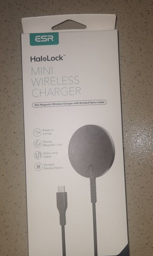 ESR HaloLock Mini Wireless Charger (Category: Chargers & Cables) located in Marikina City. Submitted by charmaine185845 (Listing ID 1336386013, Image 2). Description: Brand new, Box never opened..