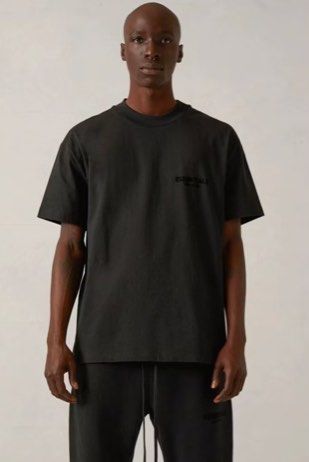Essentials (Category: Tshirts & Polo Shirts) located in Singapore. Submitted by arilloveina (Listing ID 1336437924, Image 3). Description: .