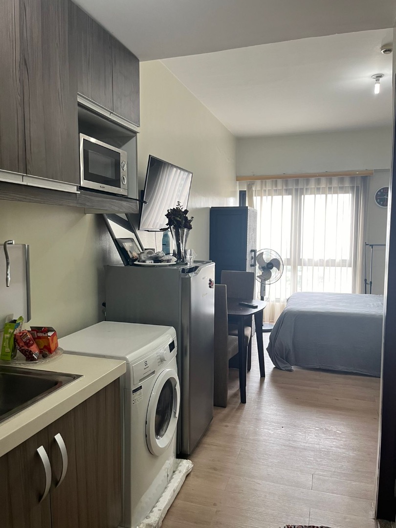 (Category: ) located in . Submitted by lizzielisting (Listing ID 1336330624, Image 1). Description: .