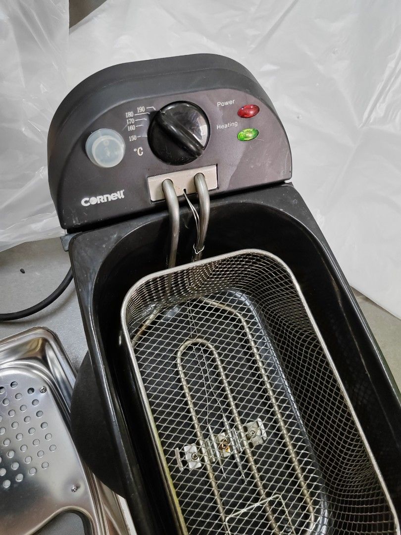 Frying machine (Category: Others) located in Petaling Jaya. Submitted by eunicelee07 (Listing ID 1336327130, Image 1). Description: .