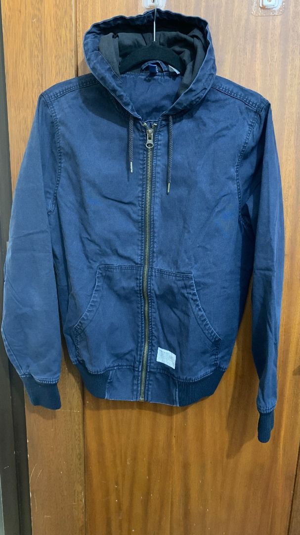 H M Divided Hoodie Jacket Men s Fashion Coats Jackets and Outerwear on Carousell
