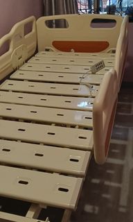 (Category: ) located in . Submitted by premiumeducators (Listing ID 1336368562, Image 1). Description: .