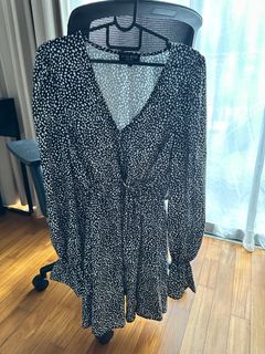 (Category: ) located in . Submitted by corasingapore (Listing ID 1336370990, Image 1). Description: .