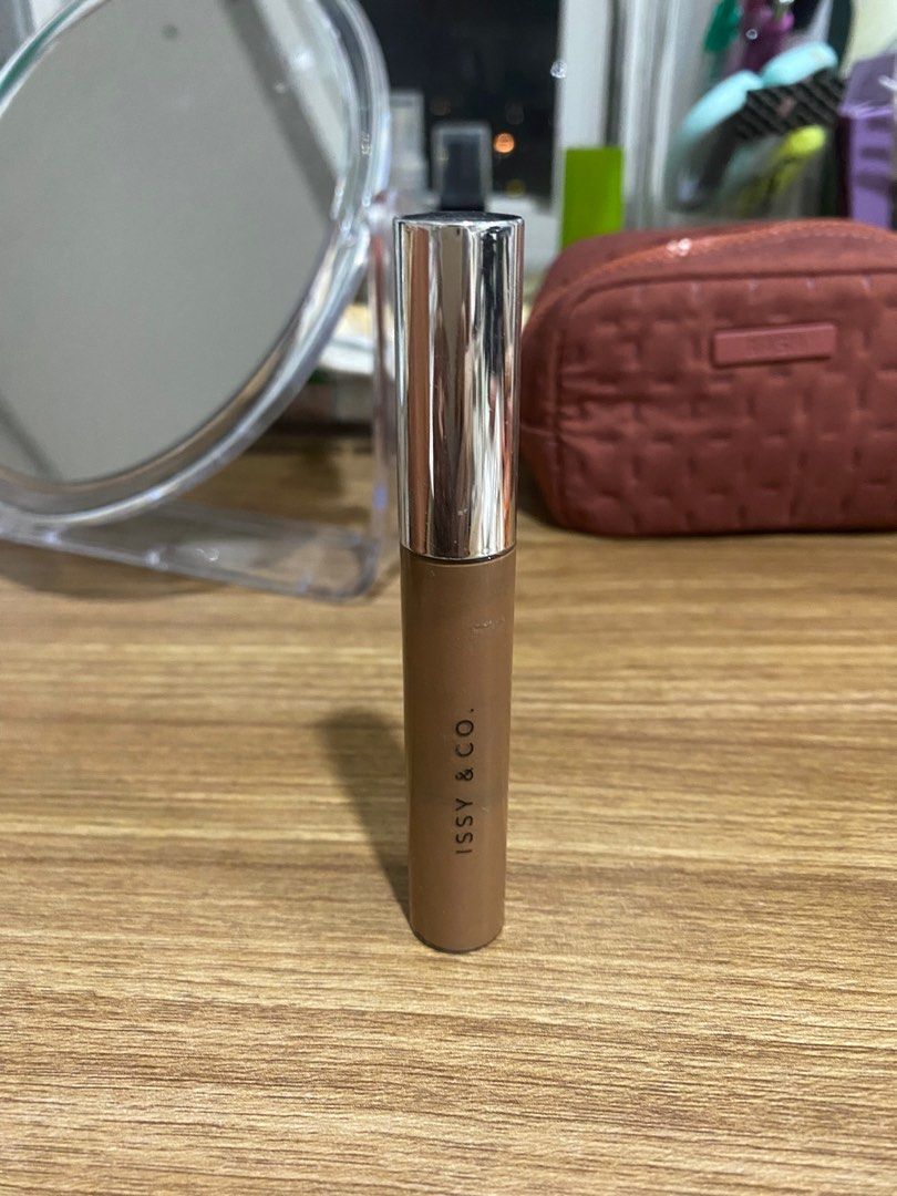 Issy Active Concealer (old packaging) (Category: Makeup) located in Cavite. Submitted by springbreeze.ph (Listing ID 1336456242, Image 1). Description: - still almost full rfs: haven’t used in a while.