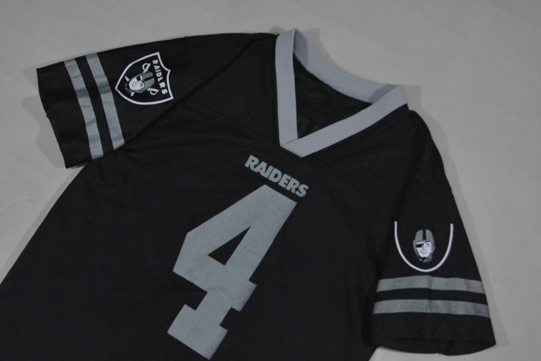 jersey (Category: Shirts) located in Baguio. Submitted by sellingtonshop (Listing ID 1336463211, Image 3). Description: 79. NFL Oakland Raiders jersey no. 4 Carr youth M fits XS mens, S womens 23.5 x 17 very Good Color Rate 10/10 mine: 680 steal: 780 grab: 880.