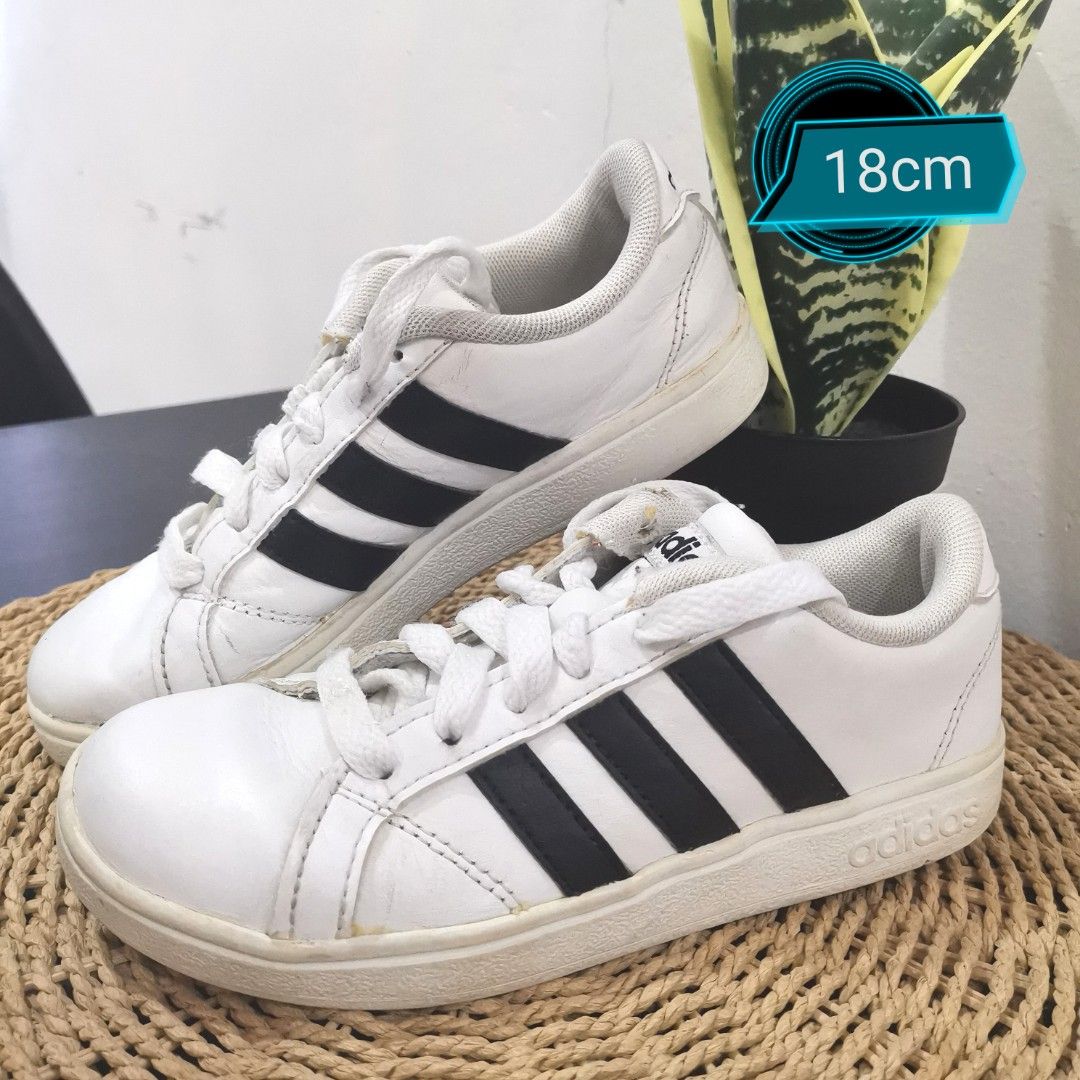 Kasut adidas 2018 store