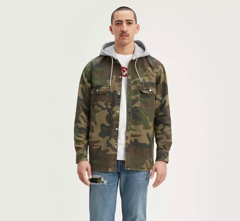 Levi s Camo Hooded Jackson Outdoor Jacket PC9 77385 0001 Size Medium Large 23 30.5 Men s Fashion Coats Jackets and Outerwear on Carousell