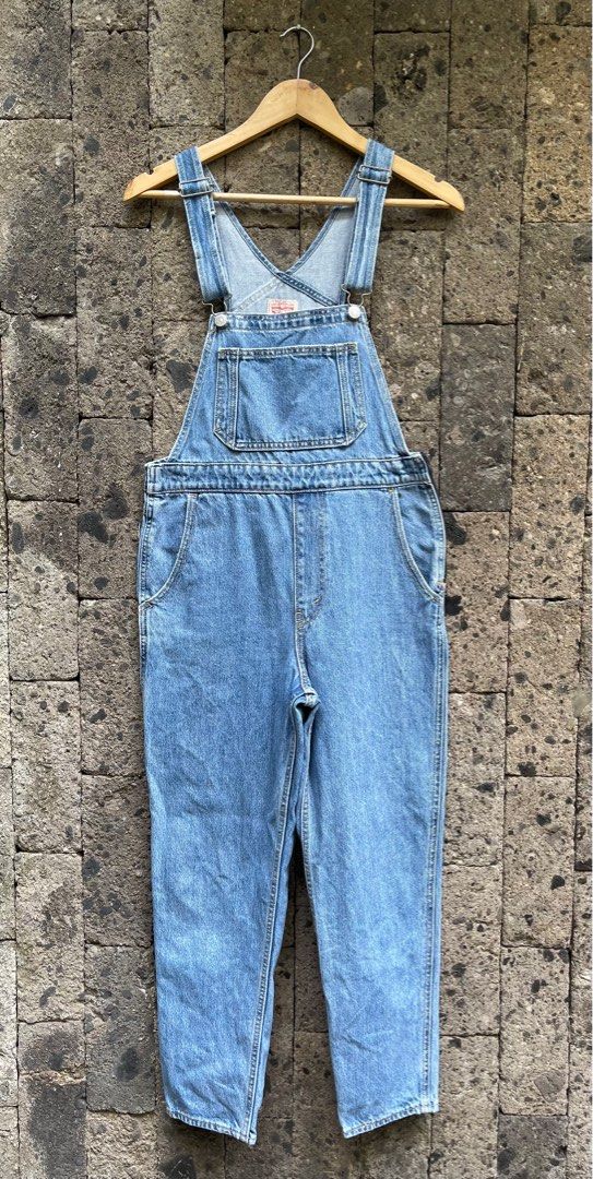 LEVI S PREMIUM MOM OVERALLS MEDIUM WASH 29