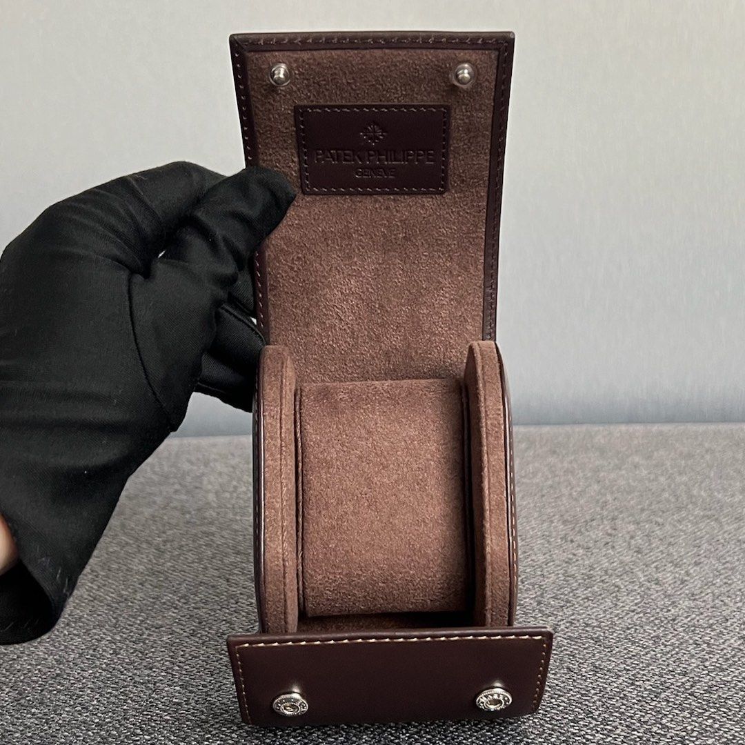 Patek travel case top