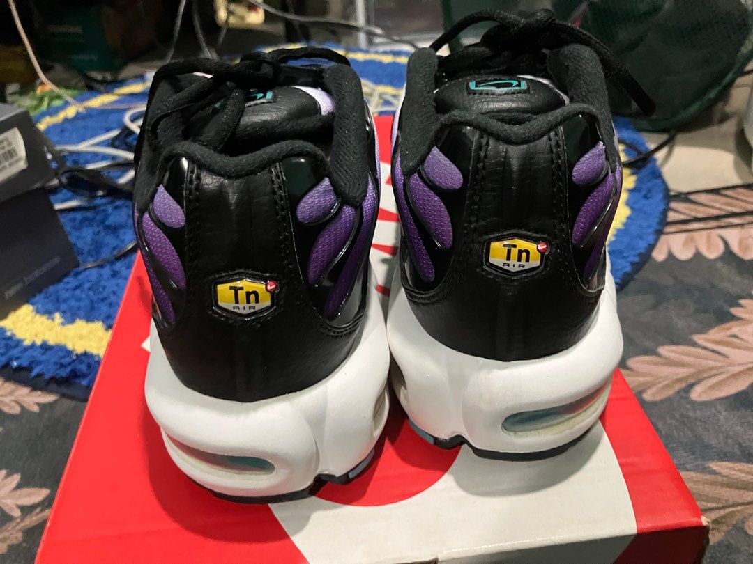 nike air max tn plus volt grape