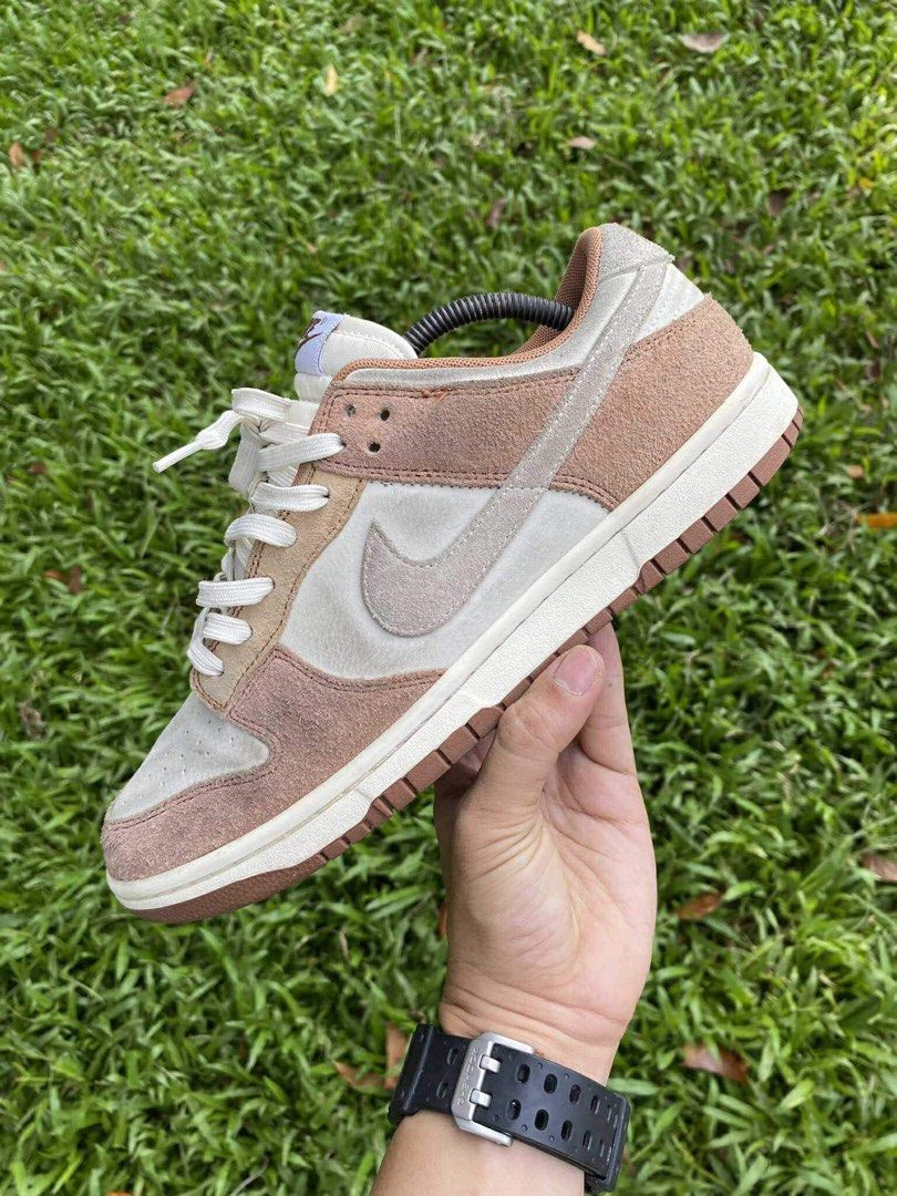 Nike Dunk Low “Medium Curry” size 10 men (Category: Sneakers) located in Bacolod City. Submitted by novymae23 (Listing ID 1336401621, Image 1). Description: 100% original.