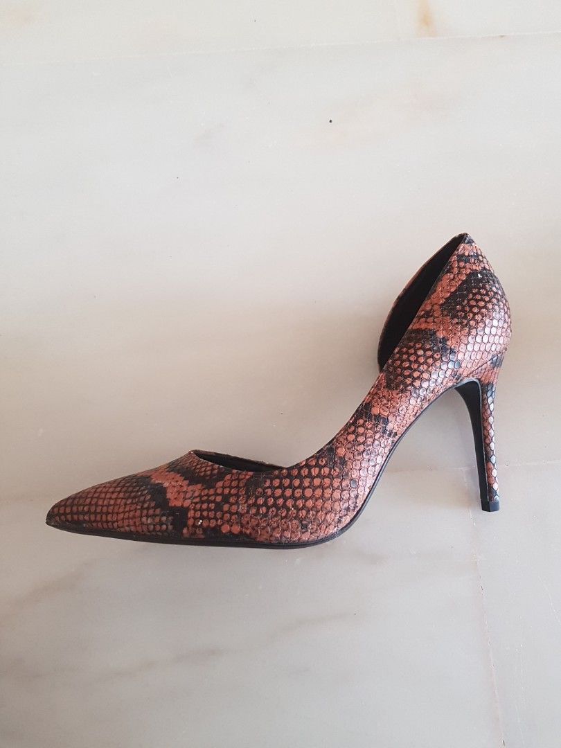 Orange snakeskin Mango Heels Women s Fashion Footwear Heels on Carousell