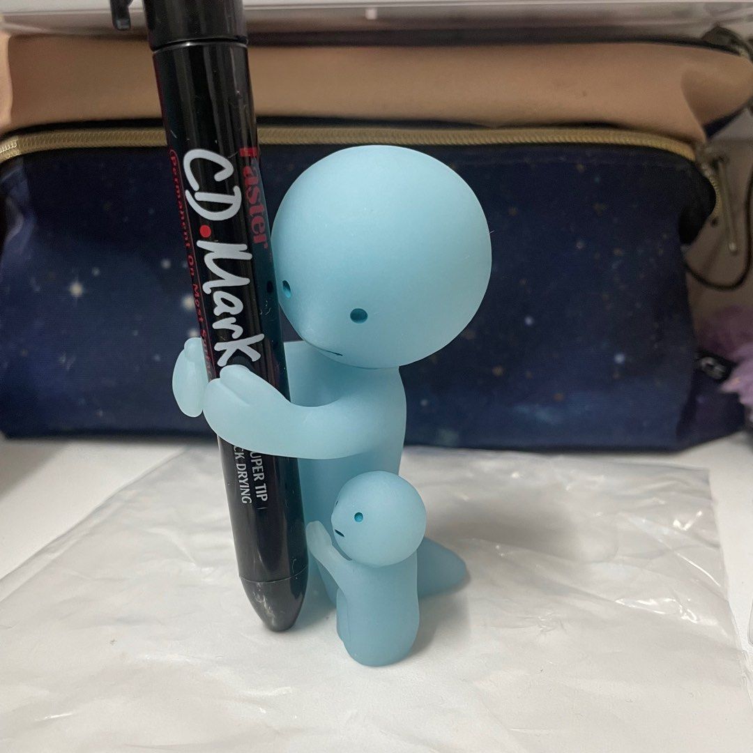 Authentic Smiski Toothbrush Stand Holder Series - Smiski Hugging (Tags ...