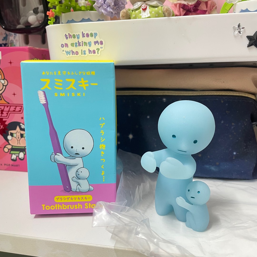 Authentic Smiski Toothbrush Stand Holder Series - Smiski Hugging (Tags ...