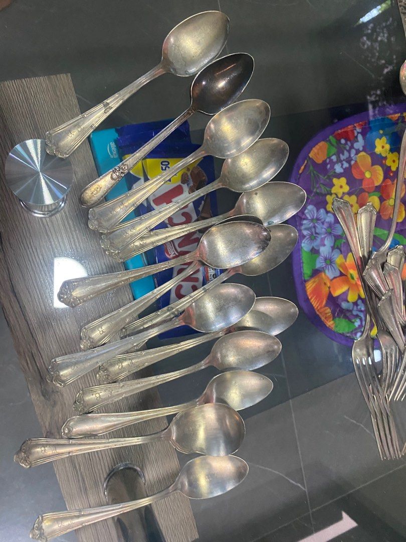 Rogers Nickel Silver - teaspoon (Category: Dinnerware & Cutlery) located in Lumban. Submitted by seymourdn427 (Listing ID 1336400112, Image 1). Description: Take all 14 pcs Offer lang. Laguna Pagsanjan.