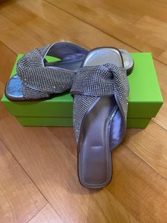 （分類：）位於 。 由 byeoldhinew 提交（商品編號 1336409057，圖片 1）。簡介： 。