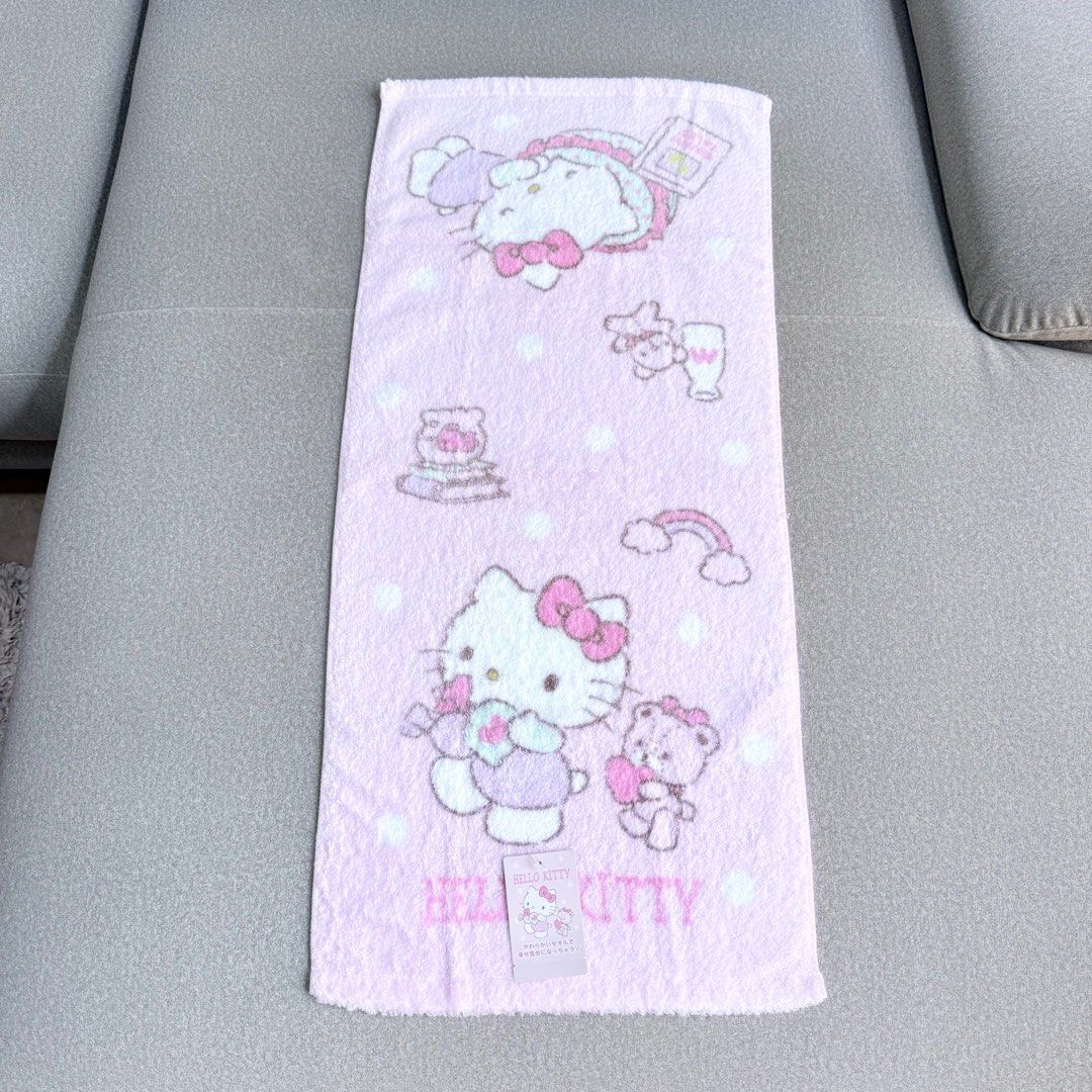 Hello kitty face towel top