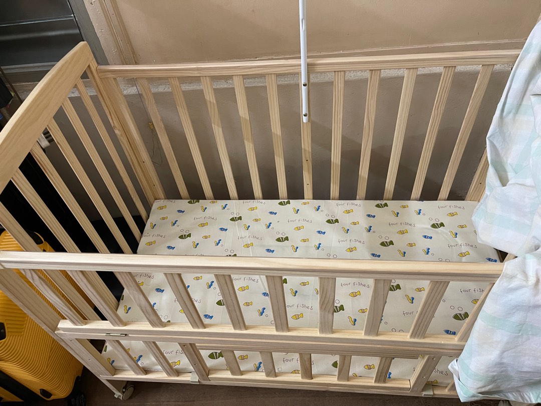2nd hand baby cot shop
