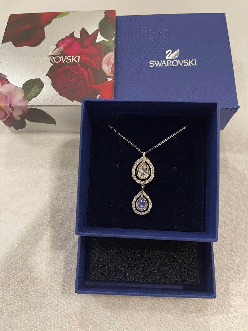 Mila Swarovski Crystal Heart Necklace