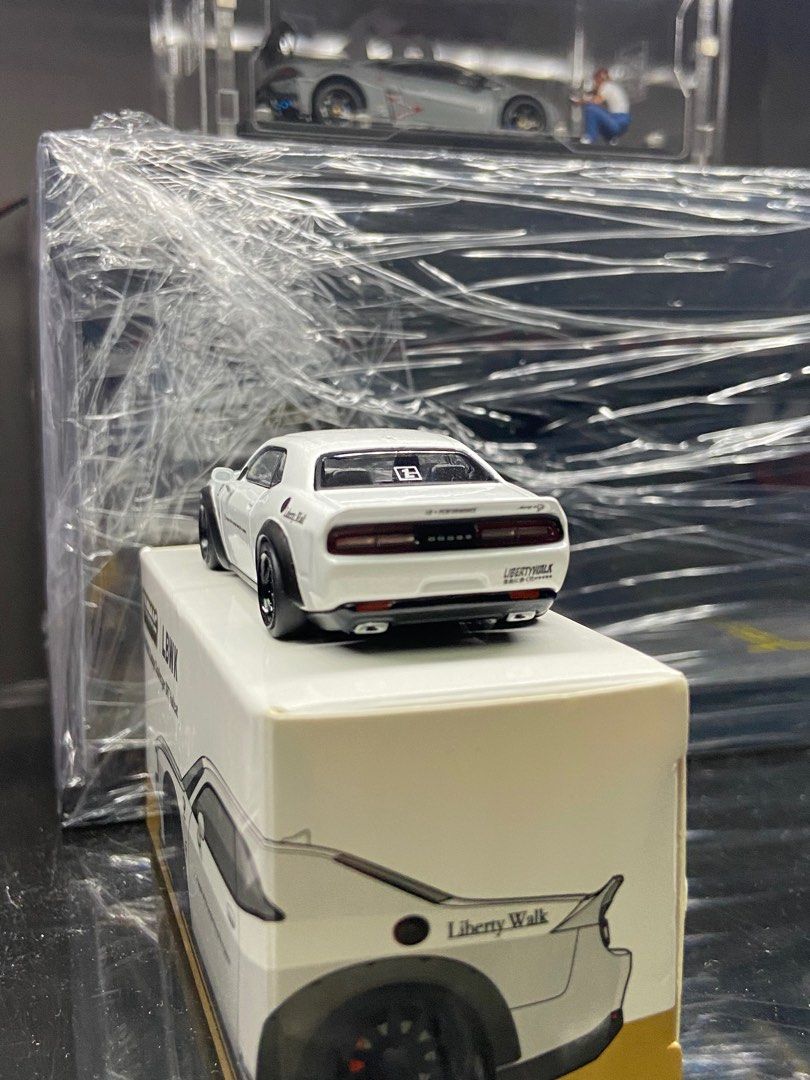 Tarmac Dodge Hellcat LBWK, Hobbies & Toys, Collectibles & Memorabilia ...