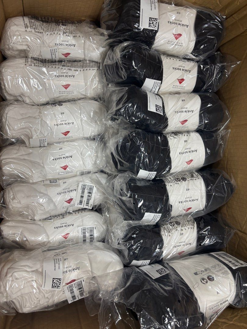 Tingi H&M ankle socks (Category: Socks) located in Manila. Submitted by tjselarom (Listing ID 1336423734, Image 2). Description: Selling tingi for 5pairs(10pcs) ‼️For only 500‼️ Every 5 pairs must be the same in color and in size. Also available for 20pack! ✅Authentic, brand new, never worn. ✅ EUR sizes available: 37-39, 40-42, 43-45 ✅ available in 2 colors: black & white Location: Binondo .