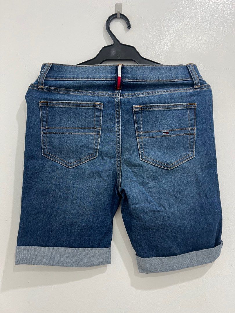 Tommy Hilfiger Denim Shorts (Category: Jeans) located in Quezon City. Submitted by d.essentialfinds (Listing ID 1336397055, Image 3). Description: Tommy Hilfiger Demin Shorts (Women) -Size 4 - Denim Material -With tag -Original and brand new -RFS: declutter PM me for the exact measurements. Negotiable for sure buyers 📍E. Rod. Sr. Ave, QC .