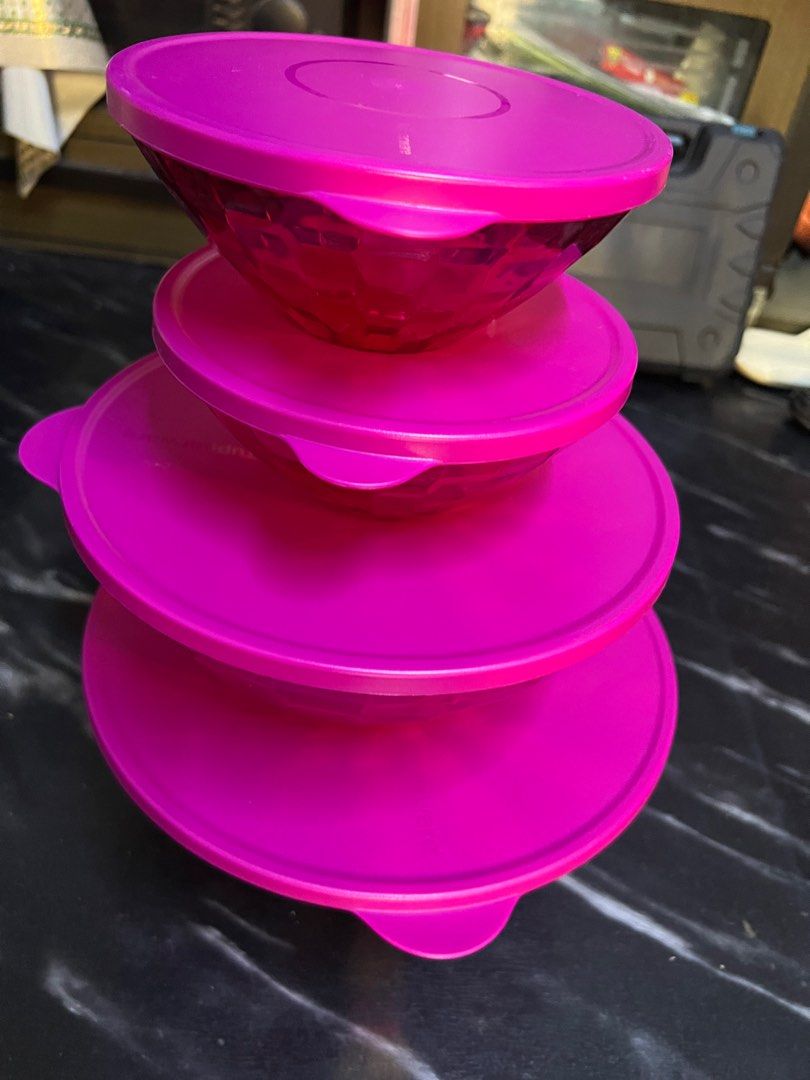 Tupperware 100t TupperwareBrands new set 100, Furniture & Home Living, Kitchenware ...