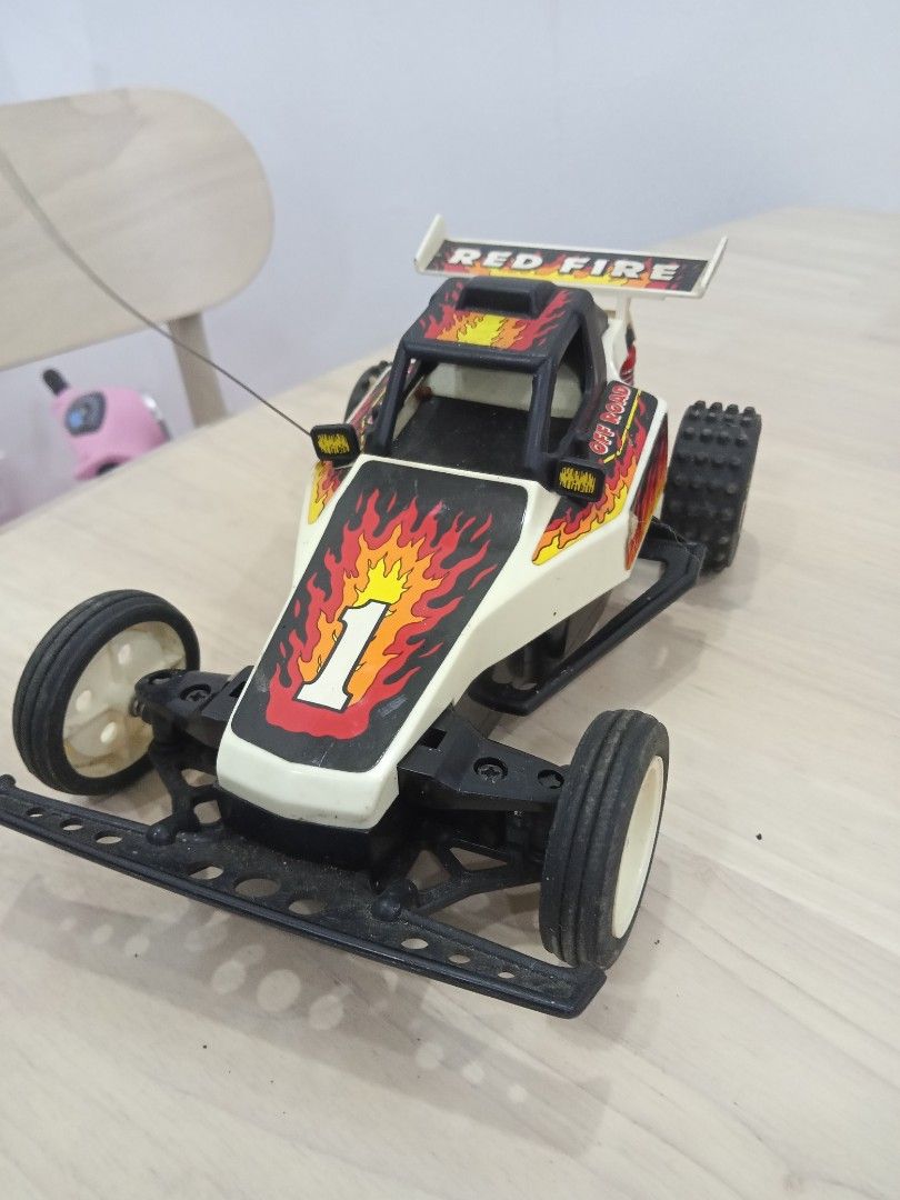 Vintage Rc ungloved Cars