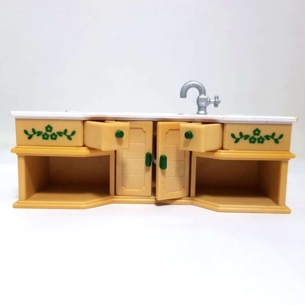 Vintage Sylvanian Families kitchen sink cabinet (Category: Kids Toys) located in Imus. Submitted by mostlyvintage (Listing ID 1336430172, Image 3). Description: 🎀 2 functioning drawers and cabinet doors 🎀 🌸For fashion finds and other stuff, pls. visit my other Carousell store: https://carousell.app.link/XSuC3F3Gsuba.