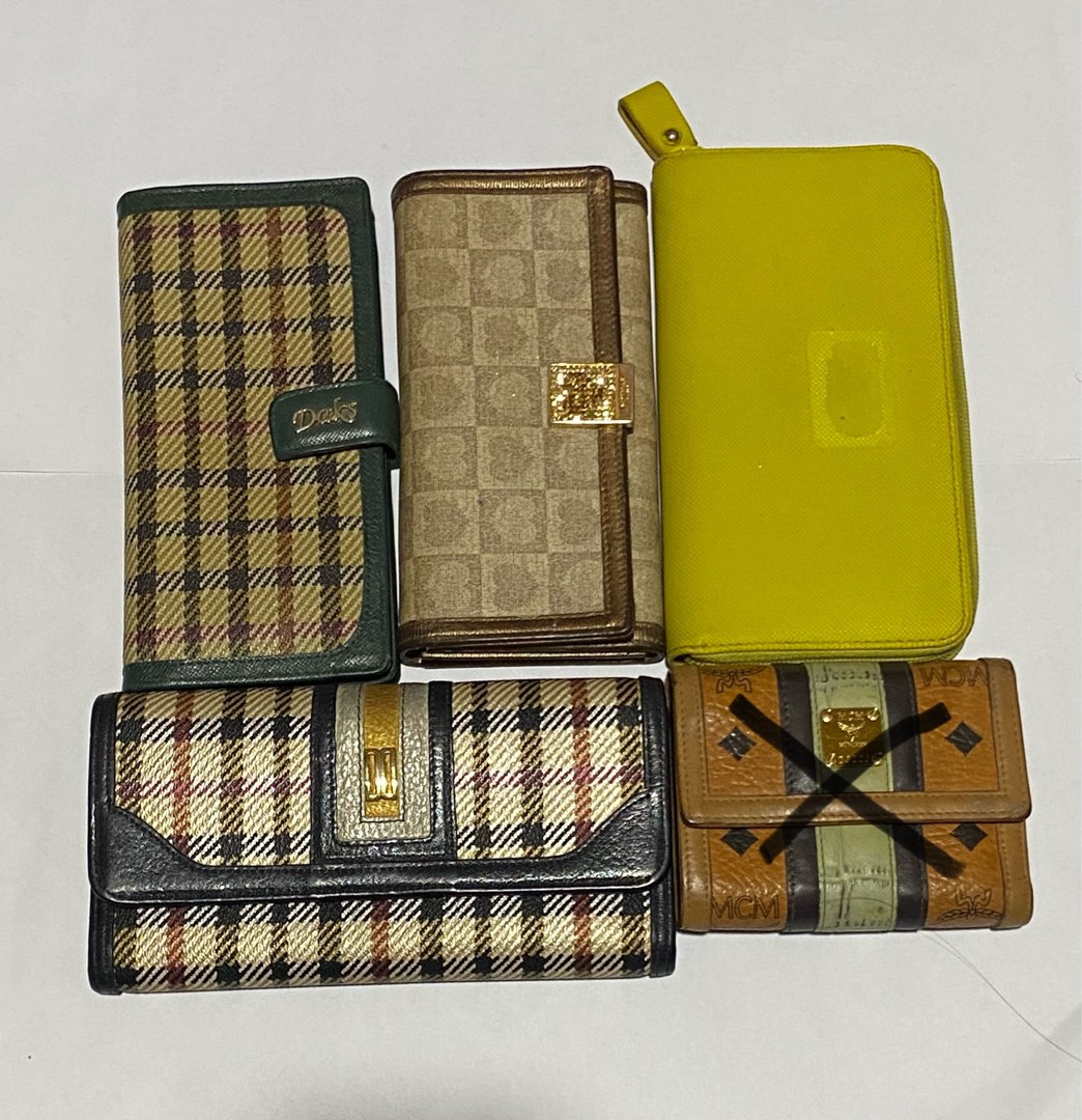 Wallets Lovcat DAKS and Lacoste Women s Fashion Bags Wallets Wallets Card holders on Carousell