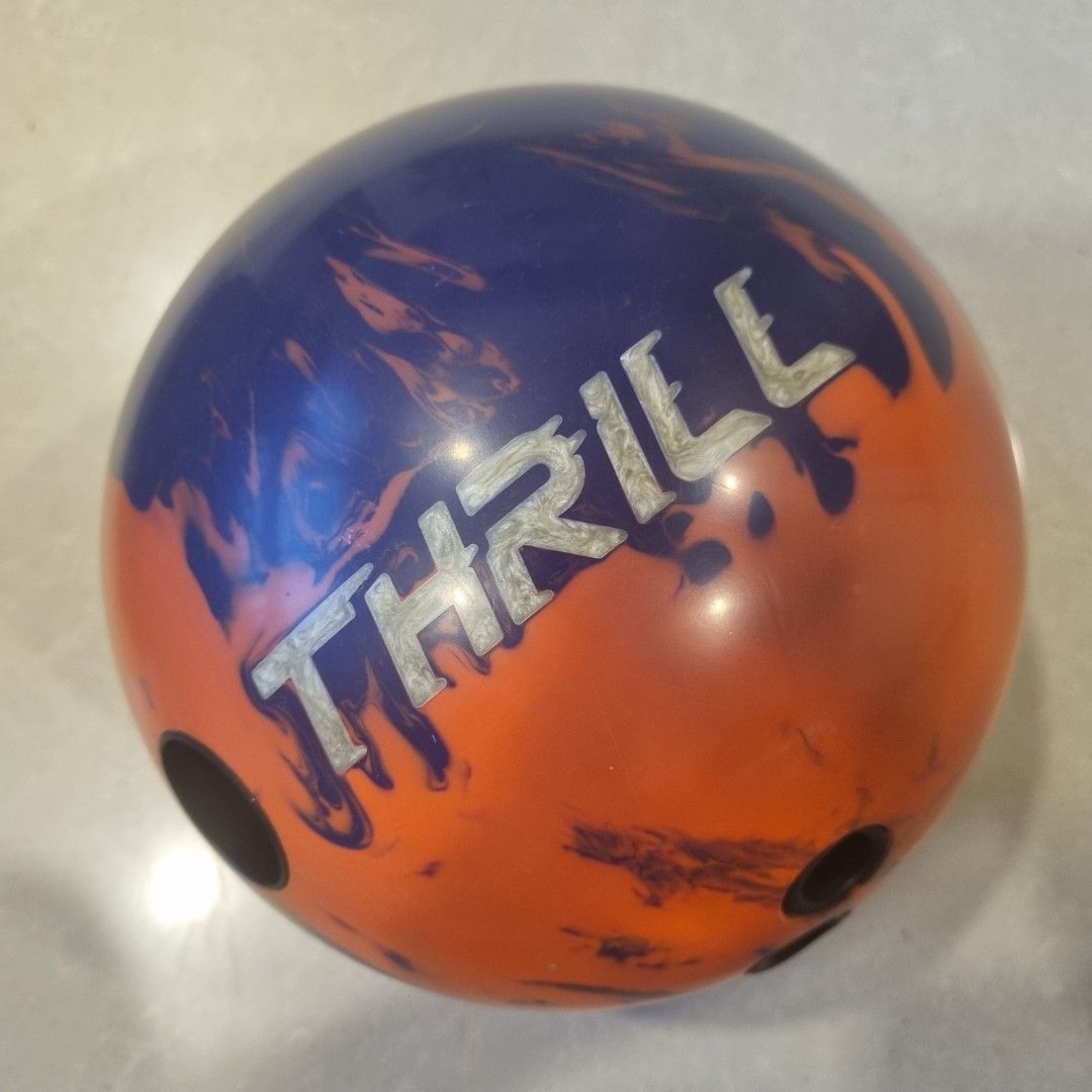 Motiv Bowling Balls MOTIV Max Thrill Solid Bowling Ball - 14lb