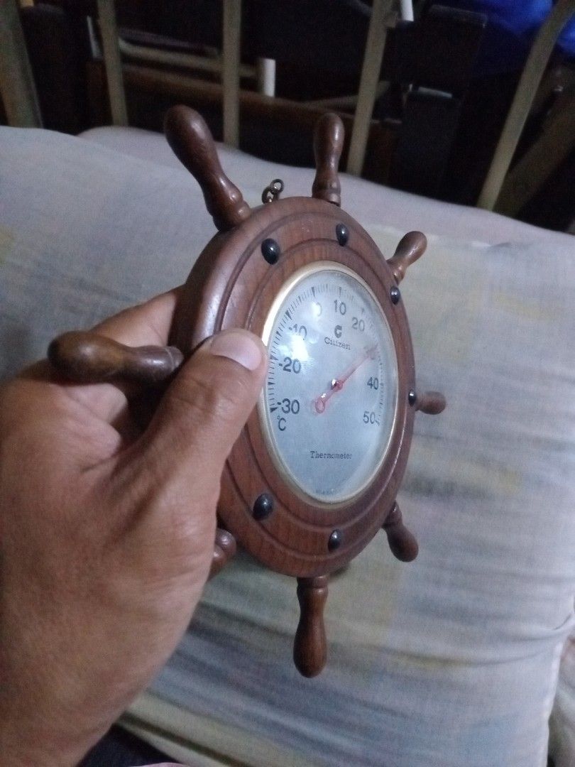 Antique ship anchor thermometer (Category: Other Home Decor) located in Valenzuela. Submitted by consjavier74 (Listing ID 1336671483, Image 2). Description: 500 pesos only working antique bought in japan,many years ago pick up @ Dalandanan,Valenzuela City.