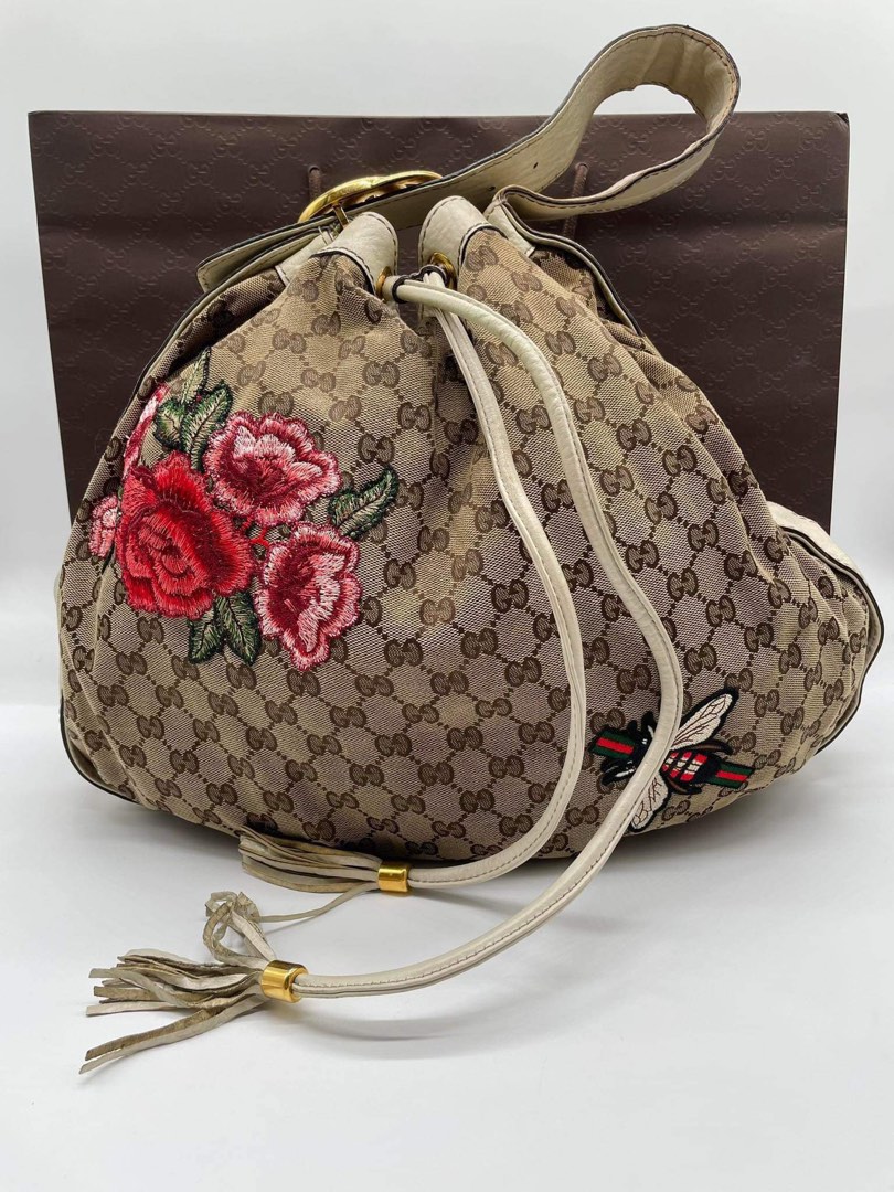 Gucci hobo canvas bag top