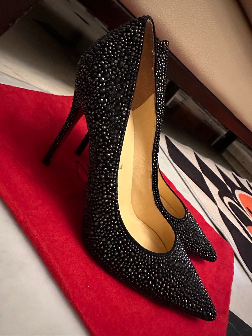 Classic pair of Louboutin in black Authetic Women s Fashion Footwear Heels on Carousell