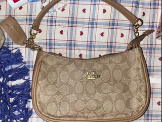 (Kategori: ) berada di . Dikirim oleh princessjdeclutter (ID iklan 1336612112, Gambar 1). Deskripsi: .