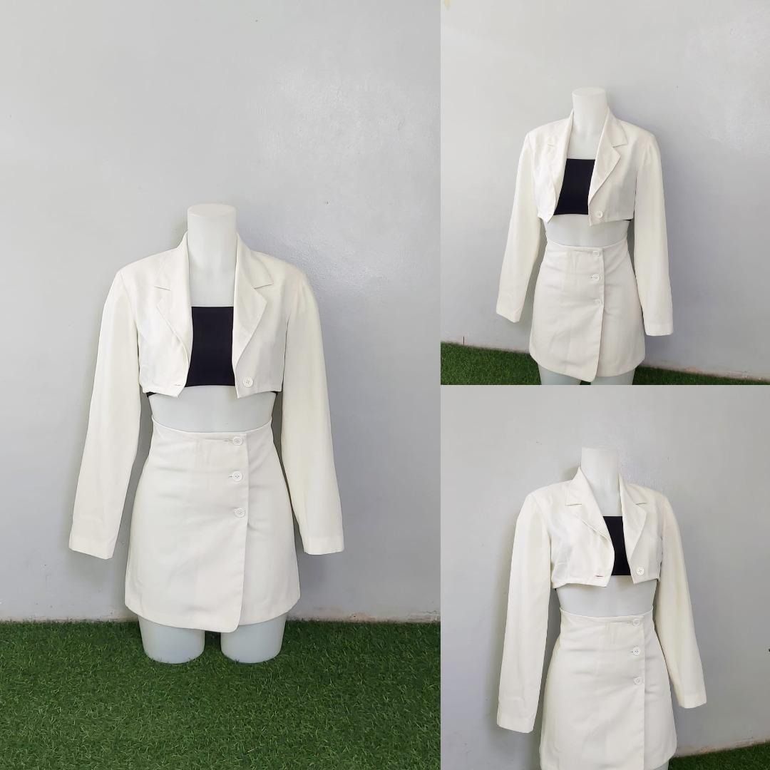 Coordinates (Category: Sets or Coordinates) located in Bocaue. Submitted by decluttercsbroke (Listing ID 1336629876, Image 2). Description: top: small - med frame skirt: 25-26 Reworked and vv classy.
