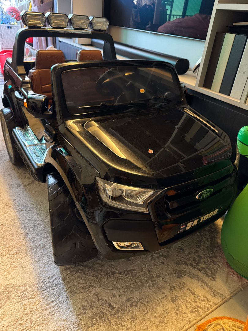Ford Ranger Wildtrak Kids electric car, Hobbies & Toys, Toys & Games on ...