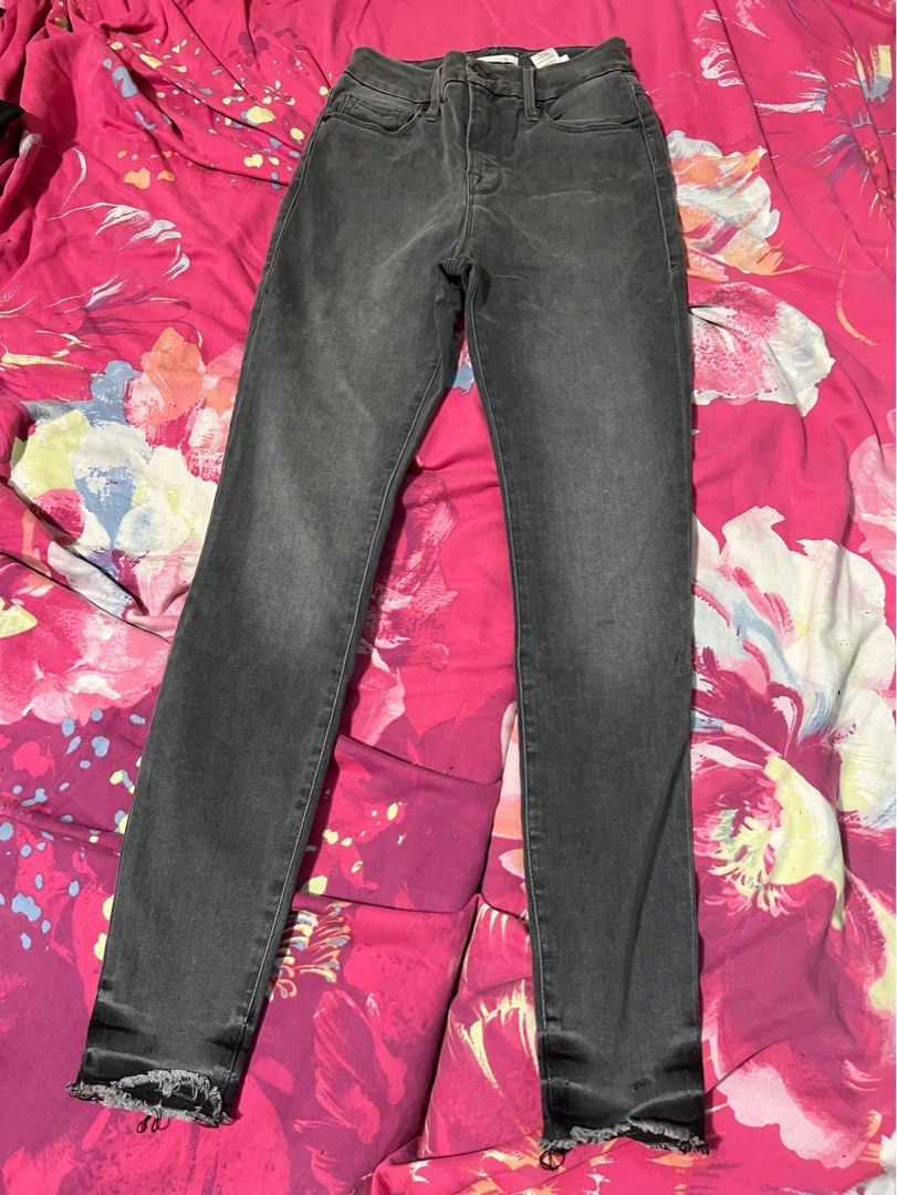 Good American skinny jeans Women s Fashion Bottoms Jeans on Carousell