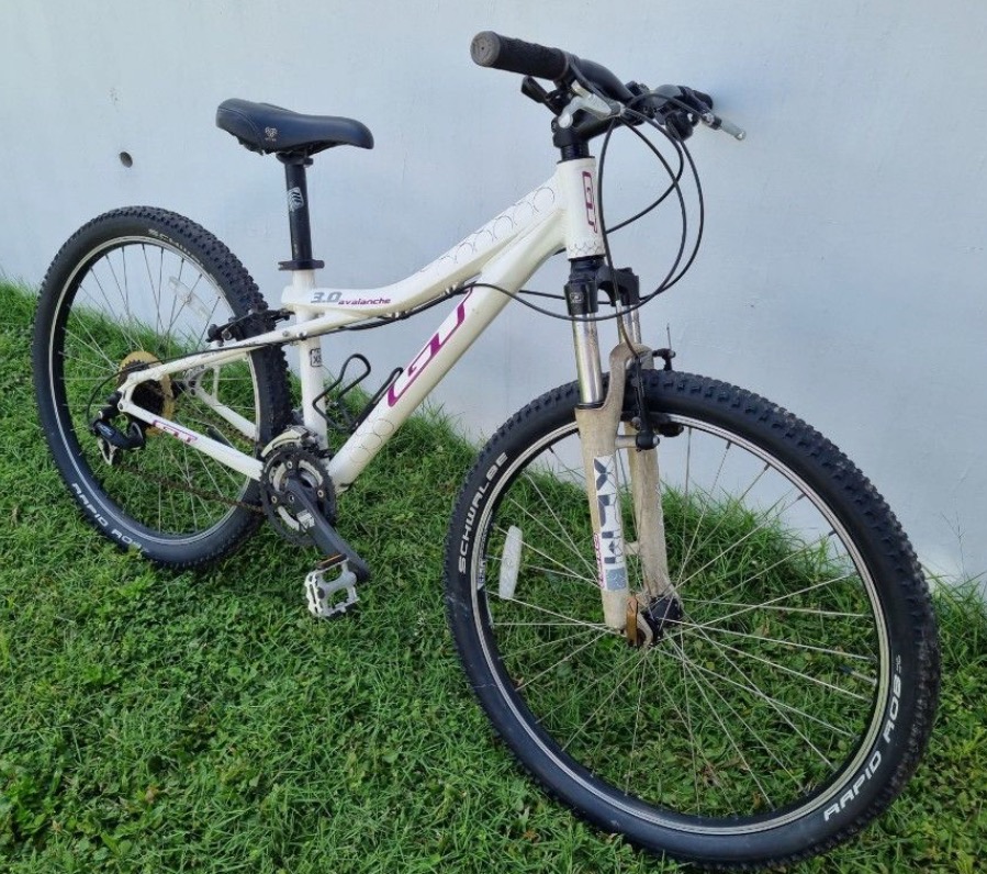 GT 3.0 Avalanche 26inch Mountain Bike for teens or young adults Sports Equipment Bicycles Parts Bicycles on Carousell