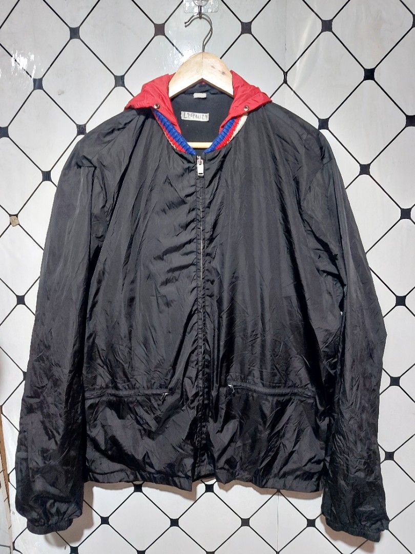 Gucci windbreaker jacket Luxury Apparel on Carousell