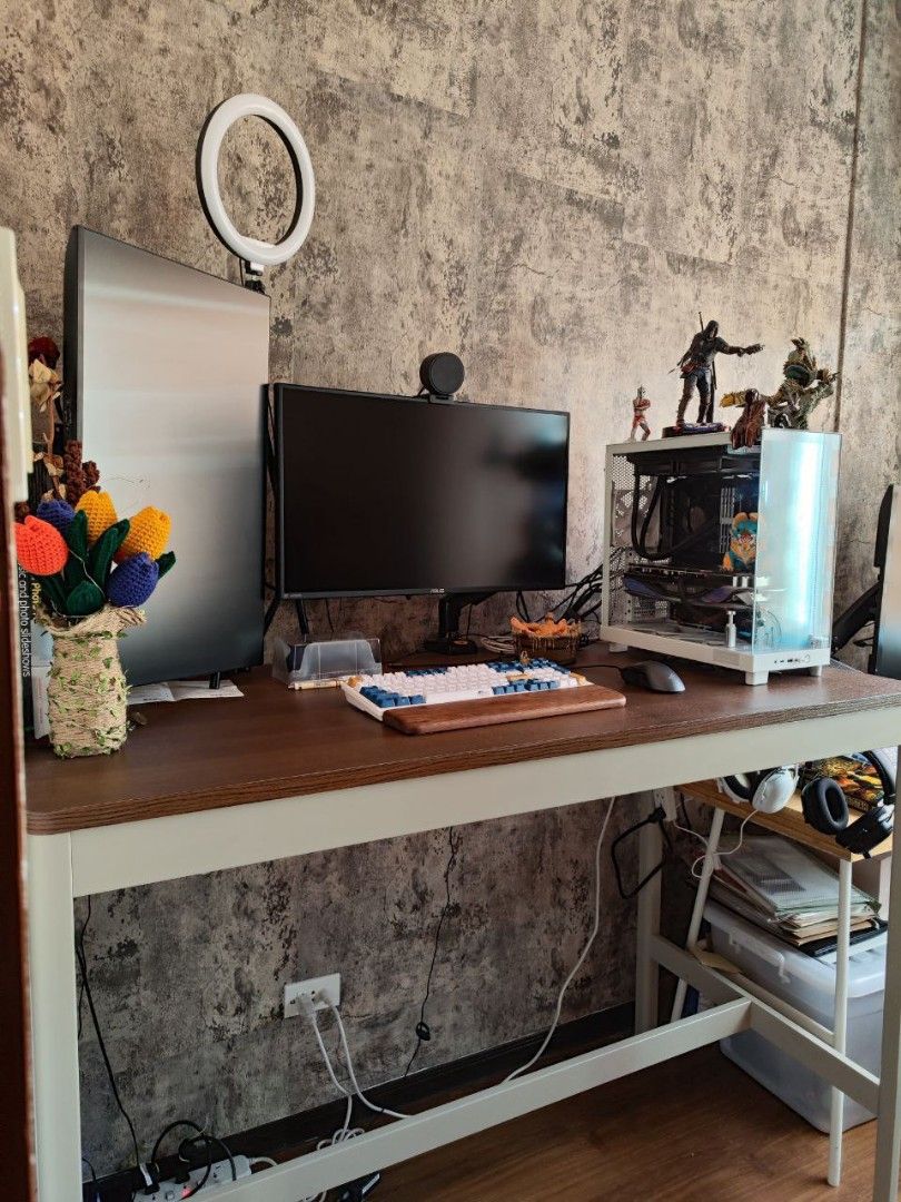 IKEA Bar High Office Table 9,000 Negotiable (Category: Tables & Sets) located in Cainta. Submitted by buckyboink (Listing ID 1336587428, Image 2). Description: Ikea Idasen 9K negotiable price Manual included Materials Table top: Particleboard, Ash veneer, Stain, Clear acrylic lacquer, Plastic edging Underframe for table top Frame: Steel, Epoxy/polyester powder coating Inside frame/ Inside leg: Steel Leg: Steel, Steel, Epoxy/polyester powder coati
