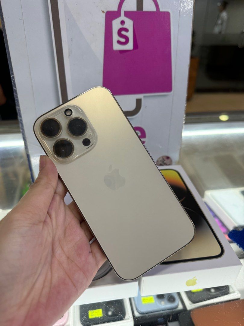iphone 14 pro 256gb 2ndhand (Category: iPhone 14 Series) located in Cainta. Submitted by vine_gadget_shop (Listing ID 1336641512, Image 1). Description: iphone 14 pro 256gb 2ndhand factory unlock with box and cord replaced pick up store greenhills shopping center we accept trade in we accepy credit card and ggives installment we do cod and door to door we ship nationwide for fast transaction call 09277368323 look for vine visit my fb page vine ga