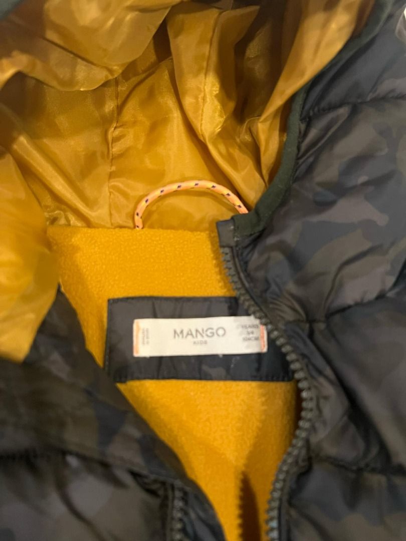 Boys' Jackets (Category: Babies & Kids Fashion) located in Makati City. Submitted by andre_esque (Listing ID 1336643479, Image 3). Description: Boys' jackets. Mango (black) - for 3/4 years old Uniqlo (gray) - size 130 Well used. Selling 1000 as a pair..