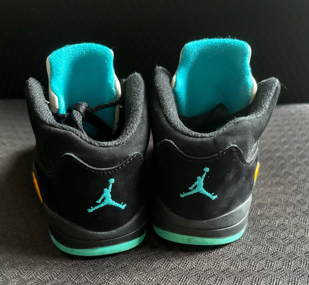 Jordan 5 Kids 7C (Category: Babies & Kids Fashion) located in Makati City. Submitted by bbongg (Listing ID 1336528606, Image 2). Description: Jordan 5 Black Size 7C Original, bought bnew at Nike early 2024 Complete with box Vgood condition, used 3x Price negotiable Decluttering, doesnt fit anymore For pick up / lalamove.